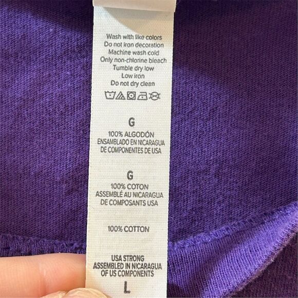 Bella + Canvas Men's Purple Gremlins Graphic T-Shirt Size L Short Sleeve - Picture 7 of 15